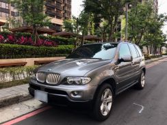 2004年 寶馬 BMW X5 4.4L