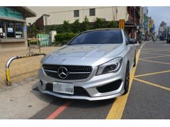 2013年 賓士 BENZ CLA 220 2.1L