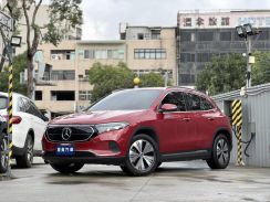 2023年 賓士 BENZ EQA250 1.0L